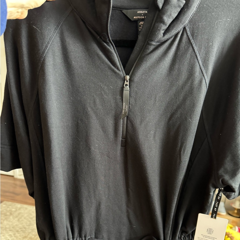 Athleta new with tags half zip short sleeve, black, Large